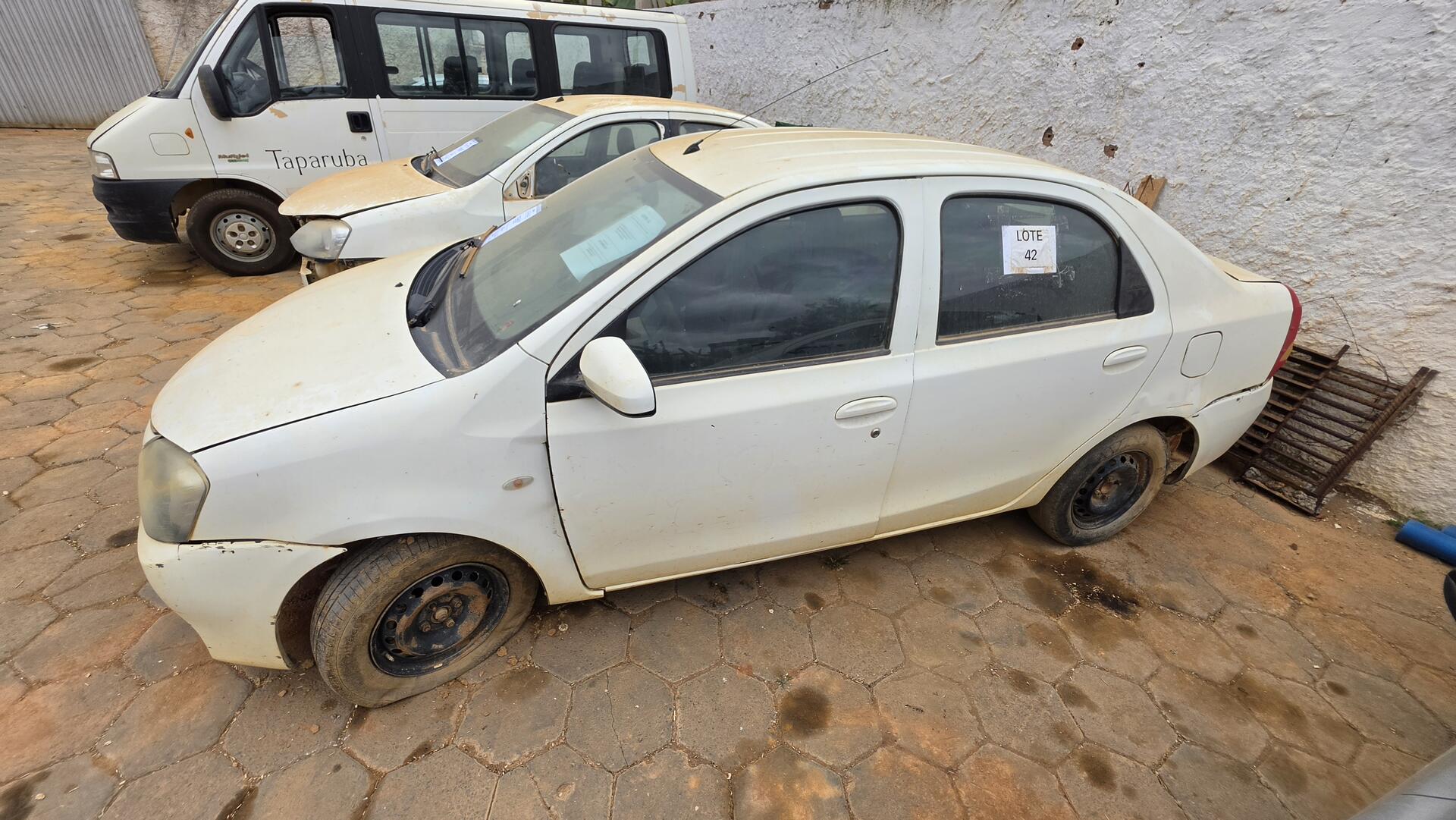 1 Toyota/ Etios SD X, 1.5 Flex, ano 2014 — foto 5 de 12