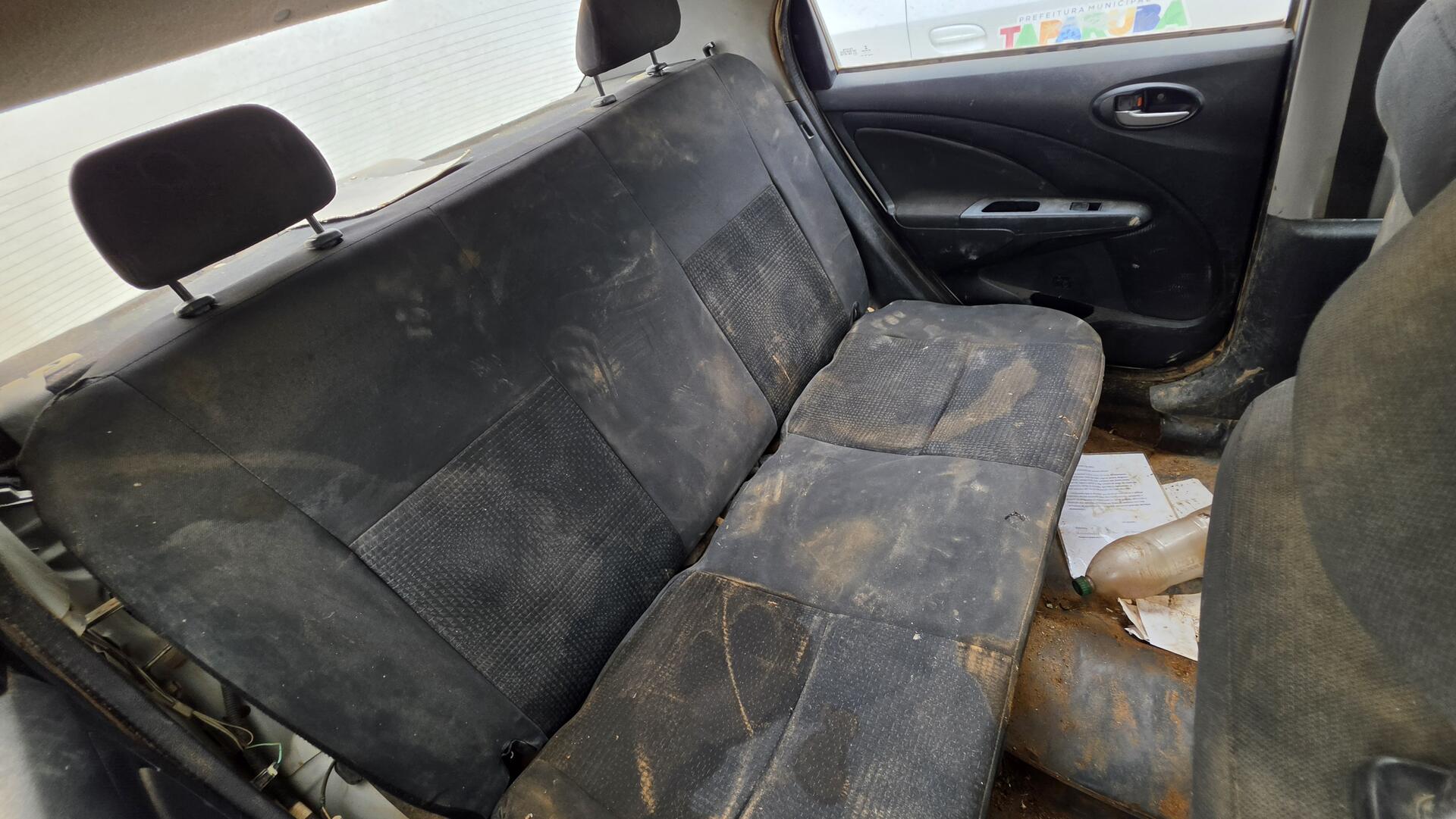 1 Toyota/ Etios SD X, 1.5 Flex, ano 2014 — foto 10 de 12