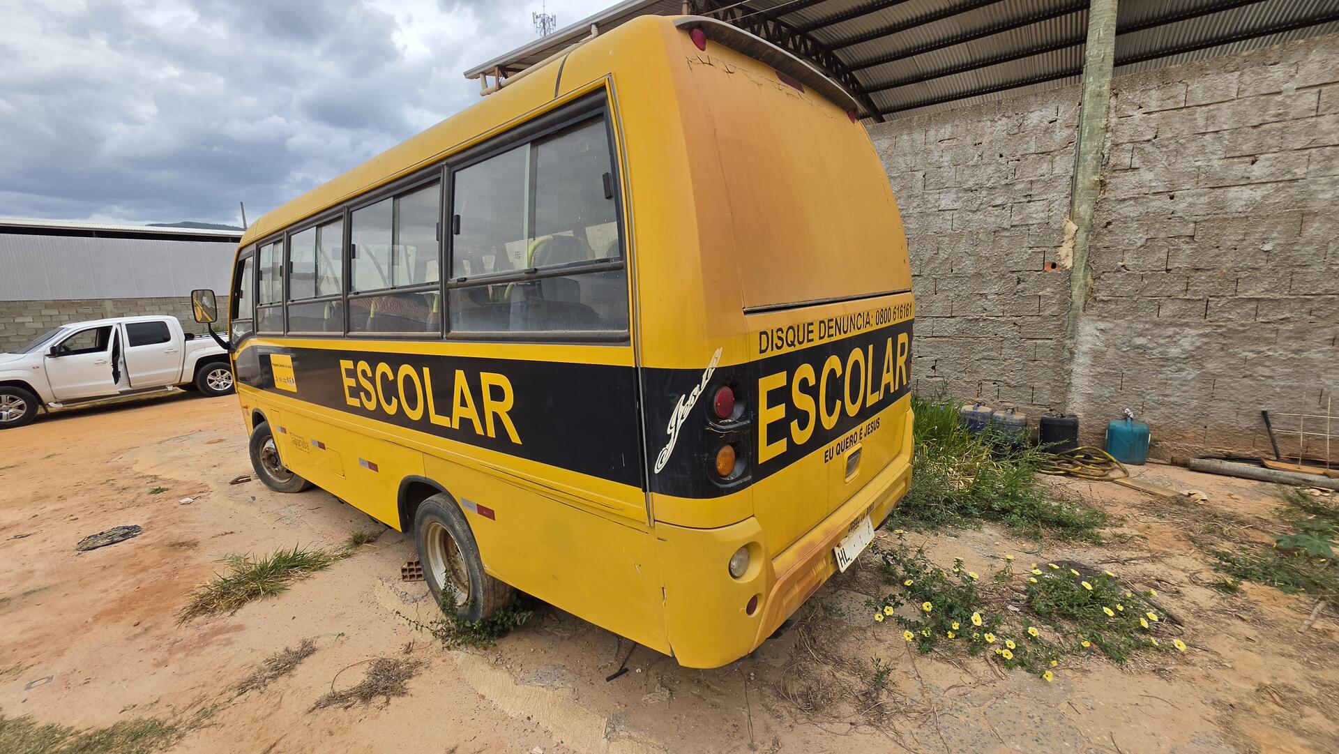MICROÔNIBUS VOLARE V6 ES ANO E MODELO 2009, SEM BICOS INJETORES, MOTOR NO LUGAR — foto 16 de 17