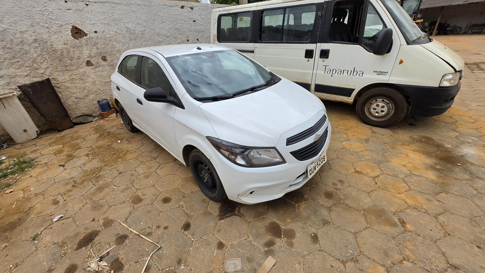 CHEVROLET ONIX, BRANCO, ANO 2019 — foto 3 de 5