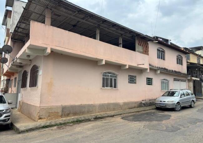 FRAÇÃO DE 50% + 1/8 DE UM IMÓVEL RESIDENCIAL Á RUA SACRAMENTO Nº 8 EM MANHUAÇU-MG - PROCESSO 5007202-82.2023.8.13.0394