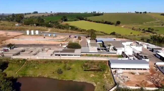 02 GLEBAS DE TERRAS COM INFRA FRENTE A BR 452 KM 305 EM ARAXÁ-MG-SENTIDO ARAXÁ - UBERLÂNDIA.