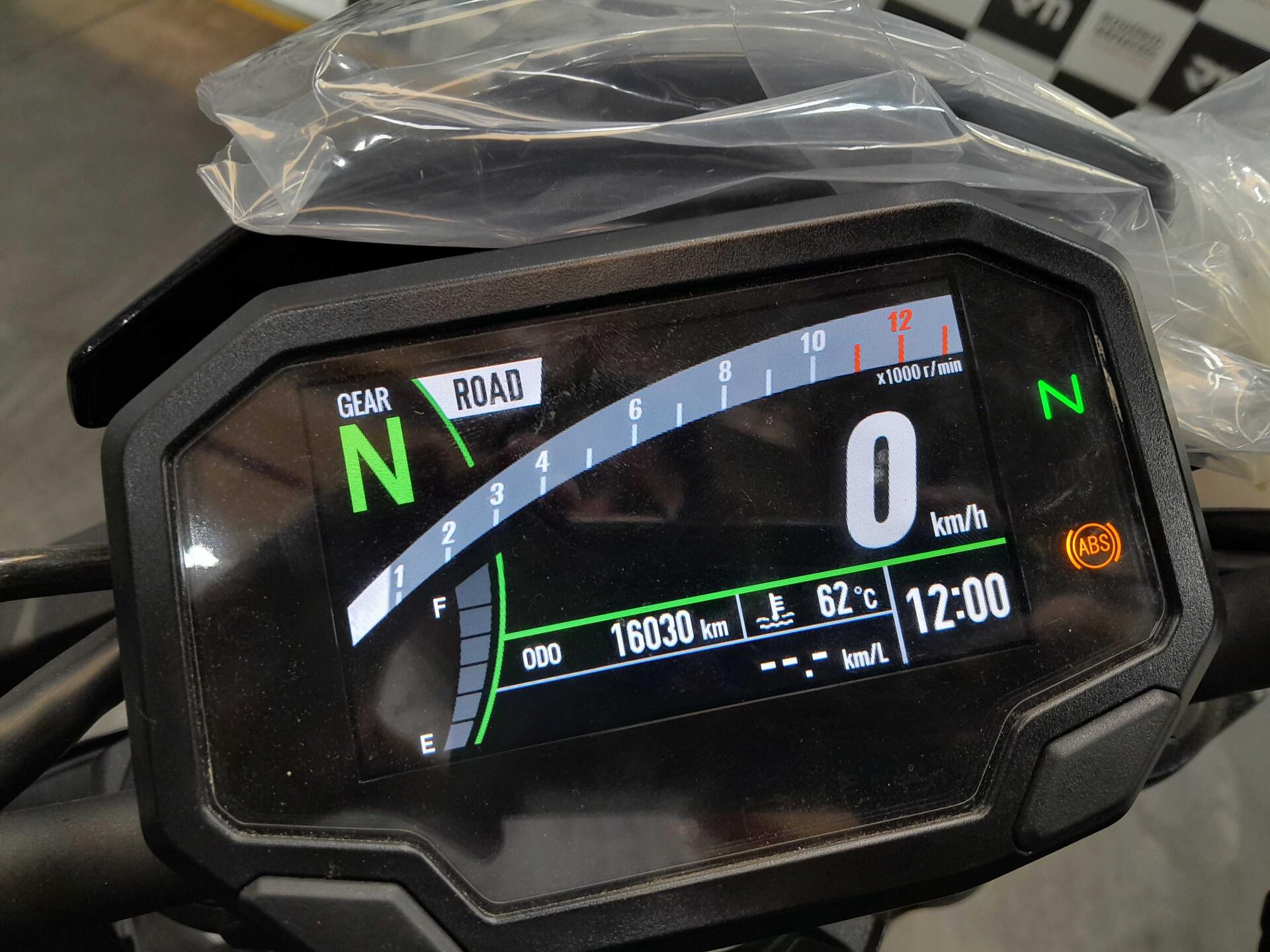 Genjirouページ MOTO KAWASAKI Z900 2024/2025 GASOLINA | Rogério Menezes