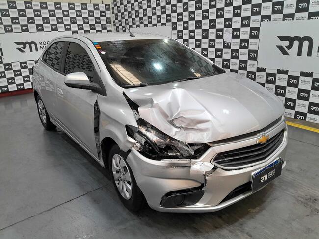 GM / Onix 1.0 MT LT  prata