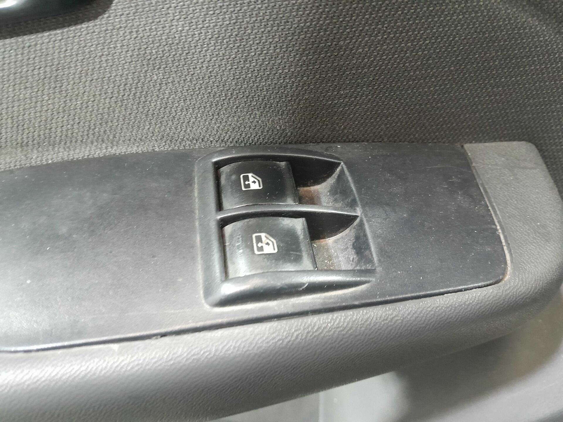 FIAT STRADA WORKING 1.4 2015/2015 FLEX — foto 7 de 15