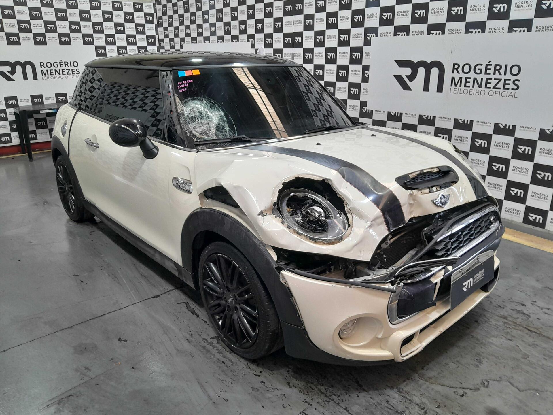 ■mini MINI COOPER S 2.0 2014/2014 GASOLINA | Rogério Menezes