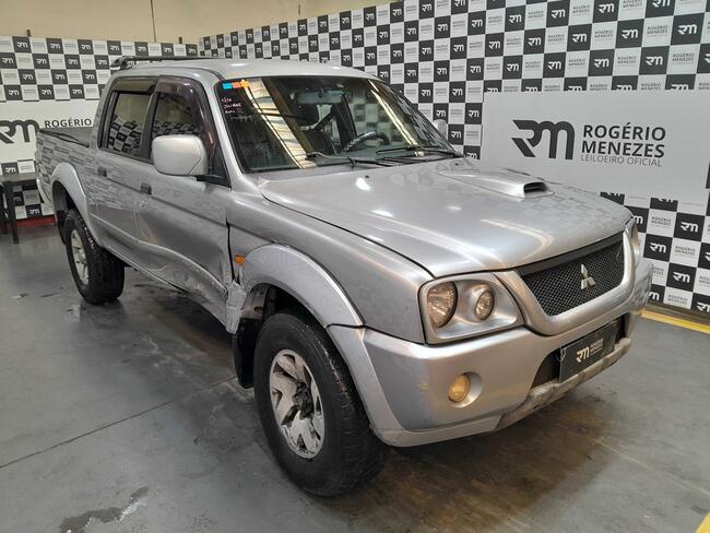 Foto de MITSUBISHI L200 SPORT HPE 2.5 2006/2006 DIESEL