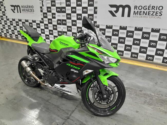Foto de MOTO KAWASAKI NINJA 400 2022/2022 GASOLINA