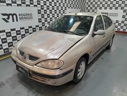 SUCATA DE RENAULT MEGANE 2000/2000 GASOLINA
