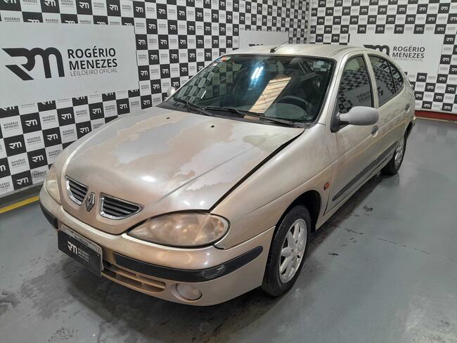 SUCATA DE RENAULT MEGANE 2000/2000 GASOLINA