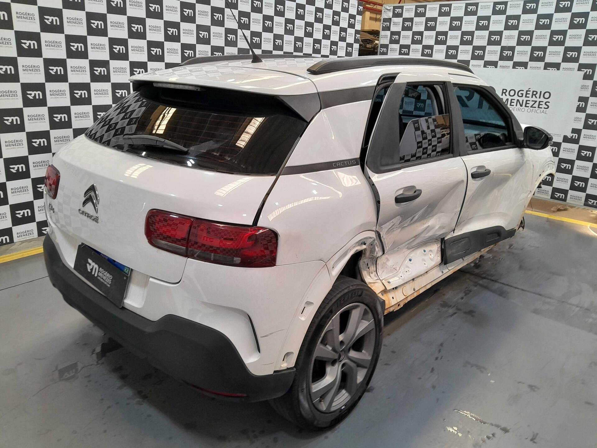 SUCATA DE CITROëN C4 2022/2022 FLEX — foto 4 de 17