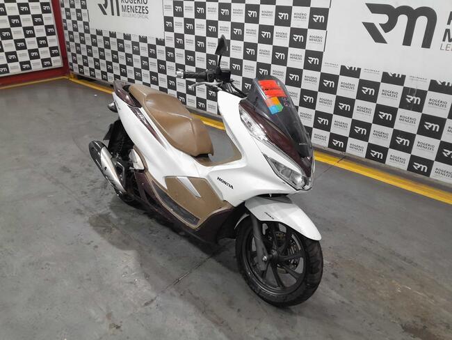 Foto de MOTO HONDA PCX 150 2020/2020 GASOLINA