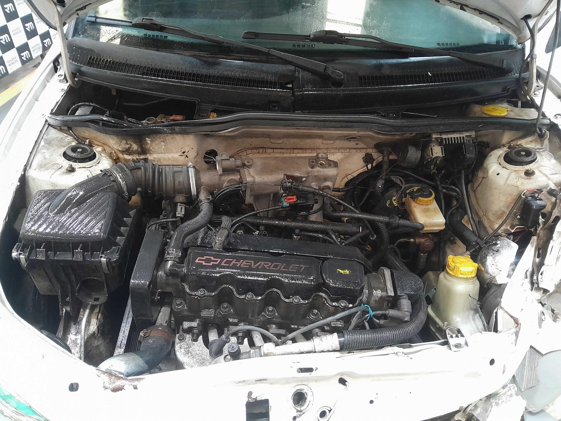 SUCATA DE GM - CHEVROLET CELTA 1.0 2002/2002 GASOLINA — foto 15 de 16
