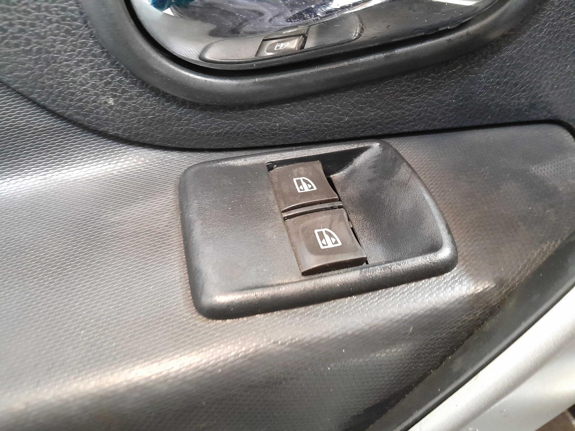 RENAULT SANDERO EXPR 1.6 2015/2015 FLEX — foto 10 de 17