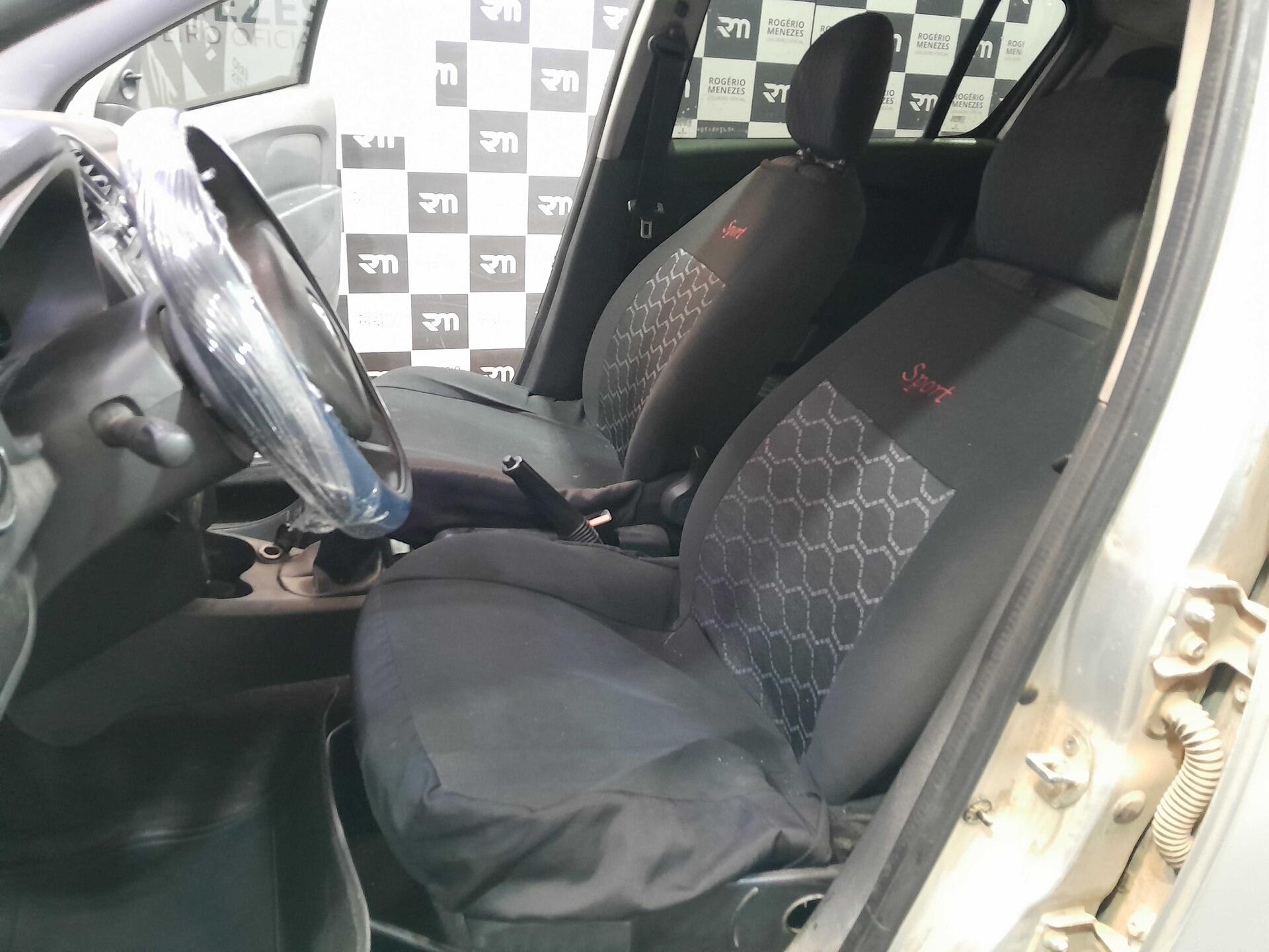 RENAULT SANDERO EXPR 1.6 2015/2015 FLEX — foto 12 de 17