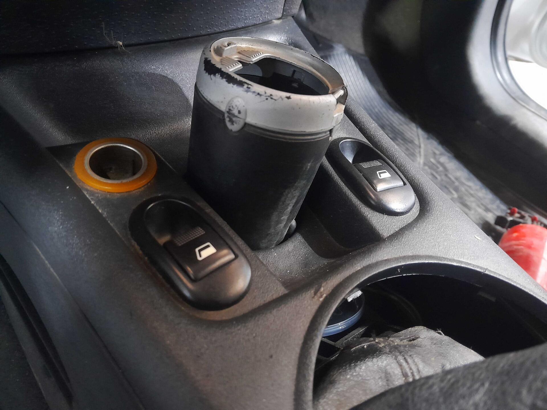 CITROëN C3 GLX 1.4 2010/2011 FLEX — foto 7 de 16