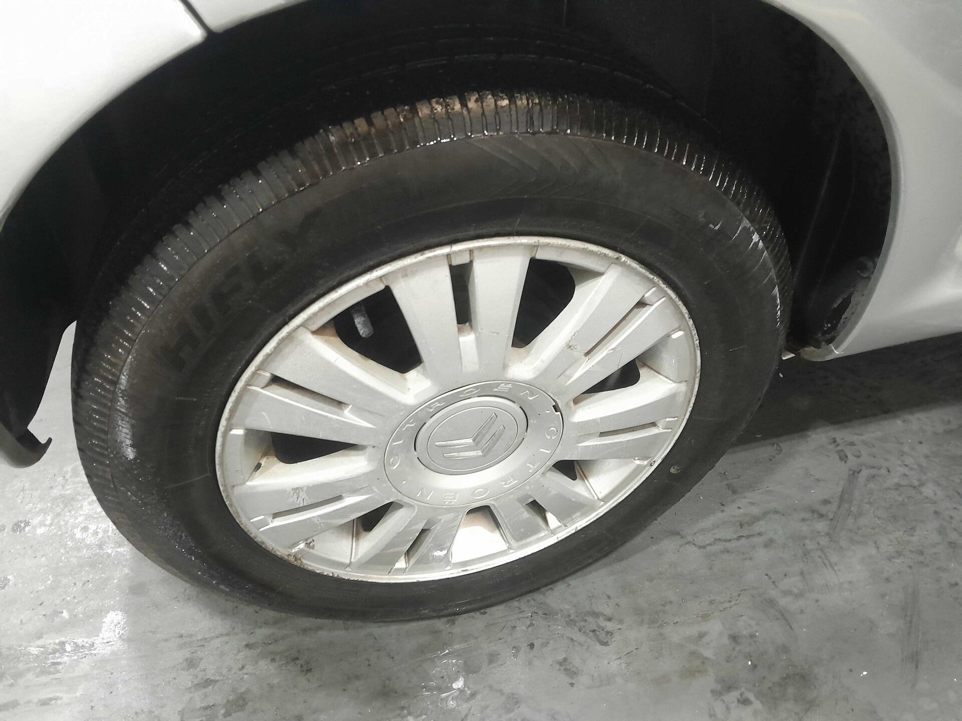 CITROëN C3 GLX 1.4 2010/2011 FLEX — foto 11 de 16