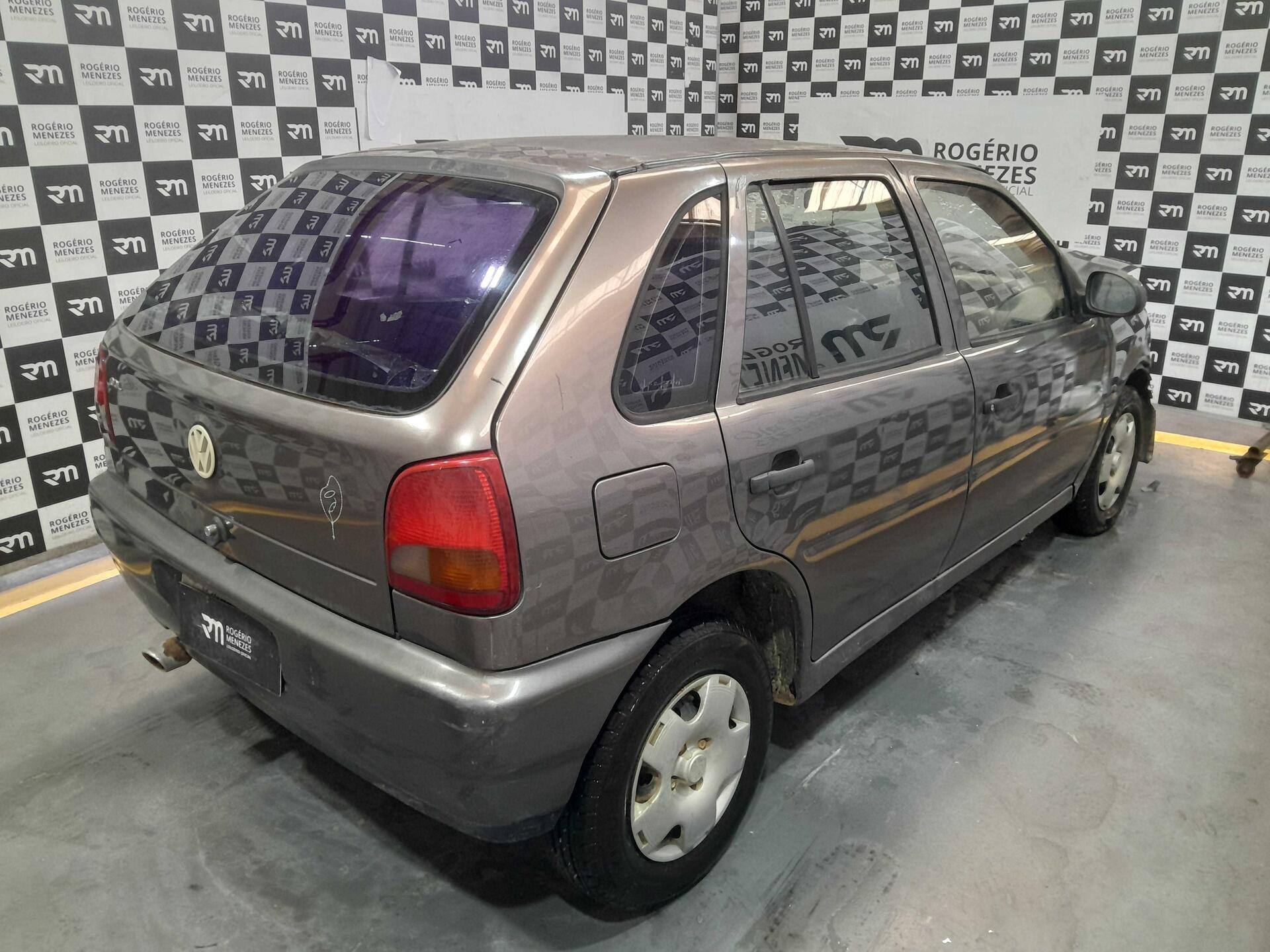 SUCATA DE VW - VOLKSWAGEN GOL 1000 MI 1999/1999 GASOLINA — foto 4 de 16
