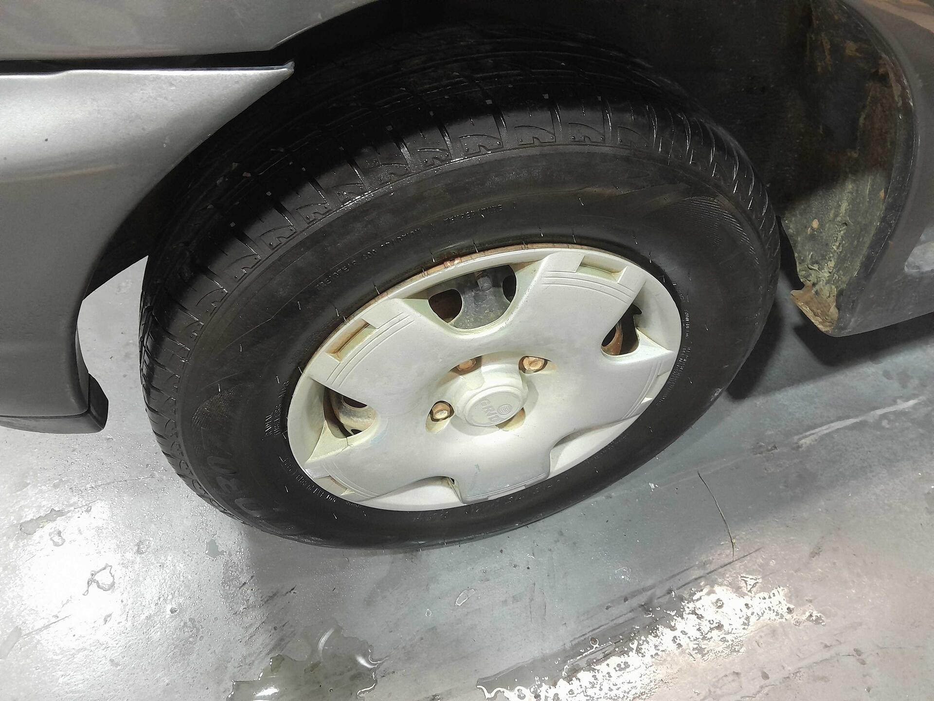 SUCATA DE VW - VOLKSWAGEN GOL 1000 MI 1999/1999 GASOLINA — foto 10 de 16
