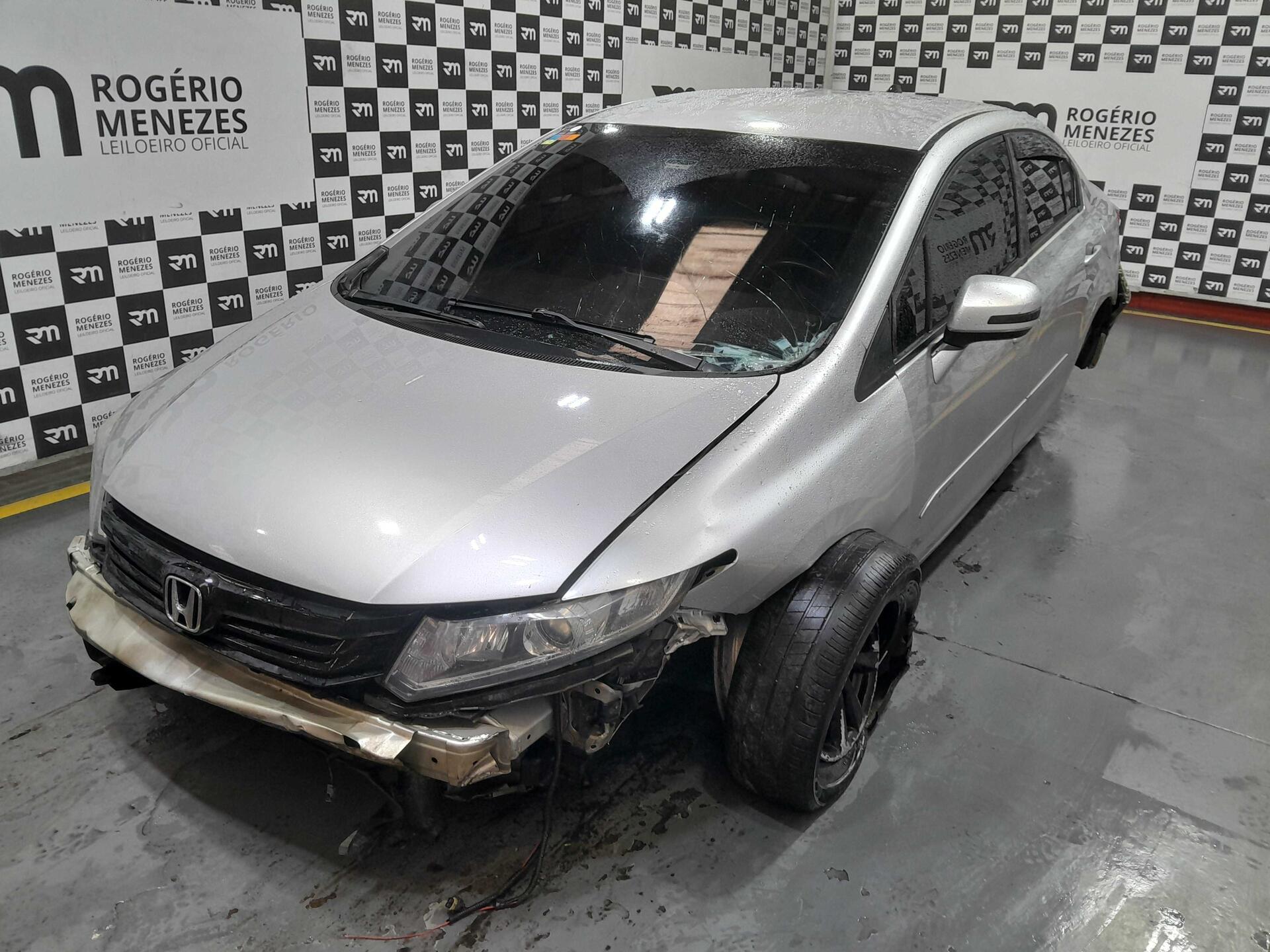HONDA CIVIC LXL 1.8 2012/2012 FLEX — foto 3 de 16