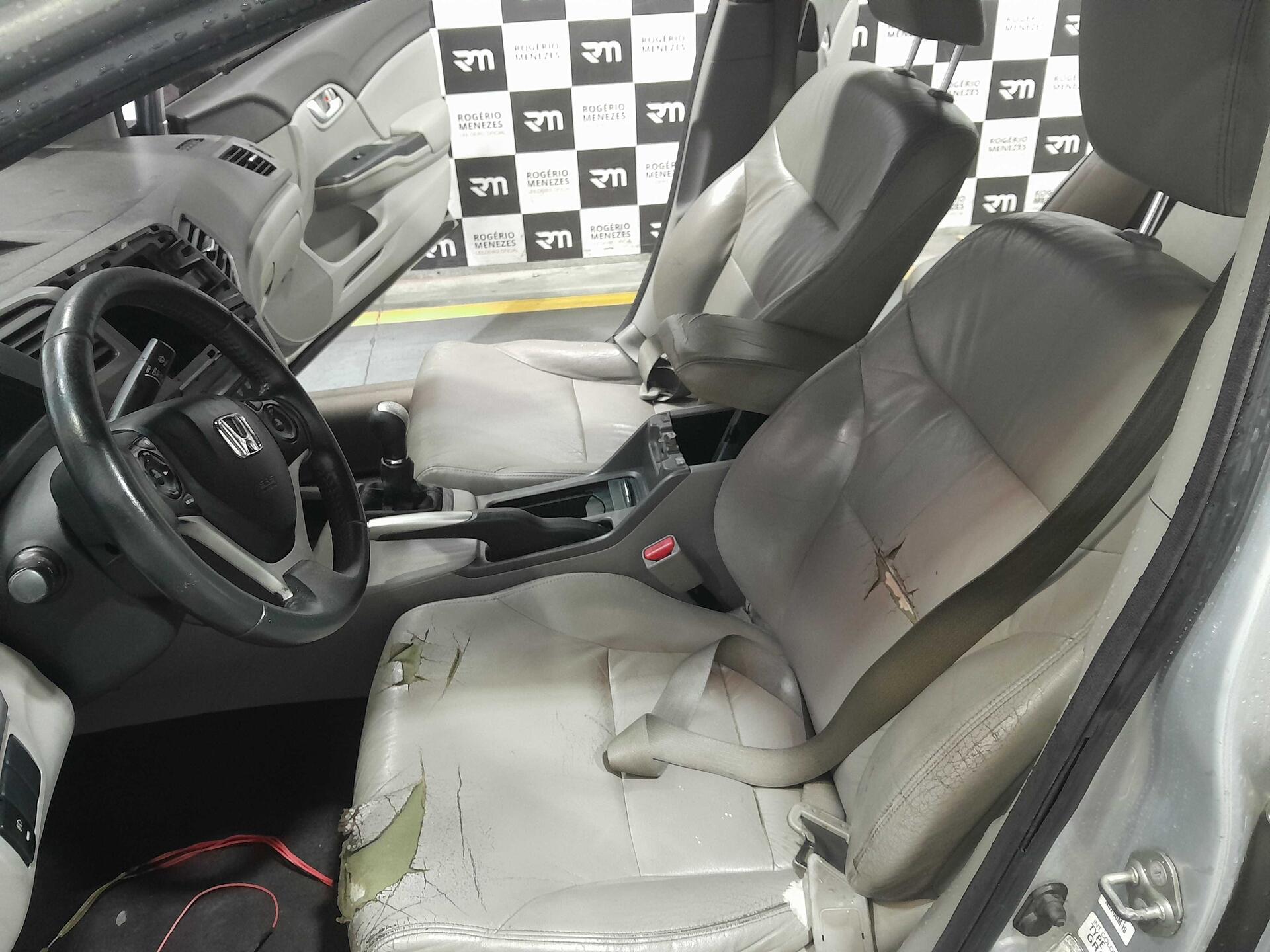HONDA CIVIC LXL 1.8 2012/2012 FLEX — foto 9 de 16