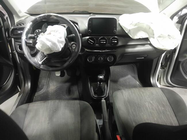 6aa2a34e6b11a-6aa2a34edebdb.jpg