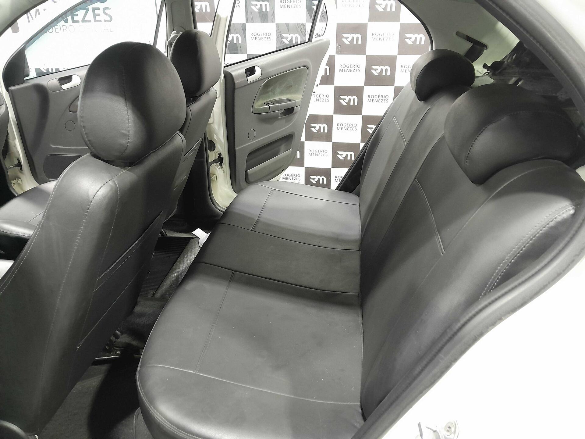 VW - VOLKSWAGEN GOL 1.0 2012/2013 FLEX — foto 10 de 16