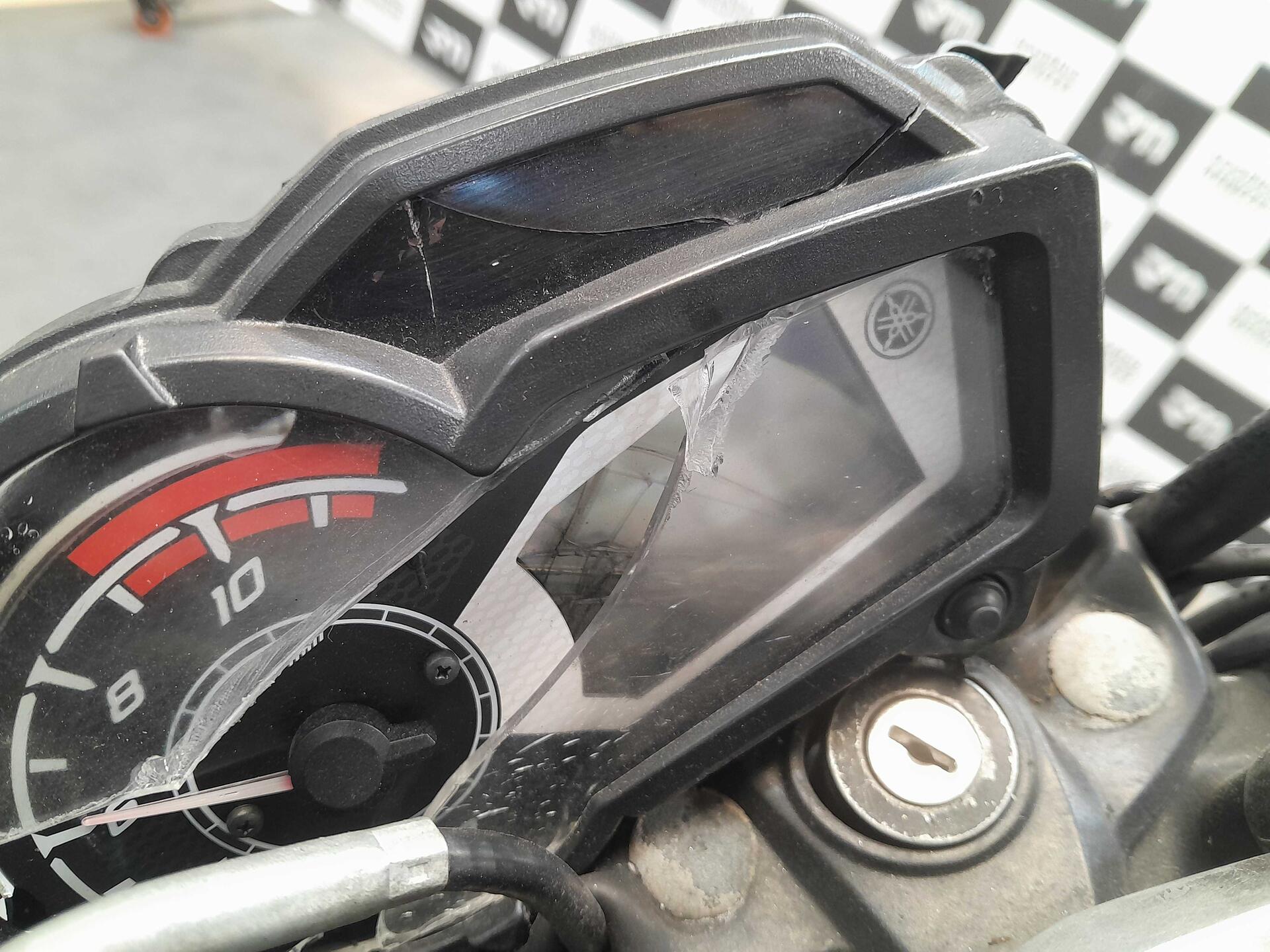 MOTO YAMAHA YS 150 FAZER SED 2015/2016 FLEX — foto 9 de 9
