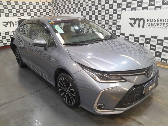 TOYOTA COROLLA A PREMIUMH 1.8 2024/2024 GASOLINA/ÁLCOOL/ELéTRICO