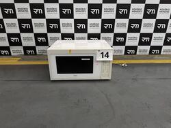 1 MICROWAVE WHIRLPOOL