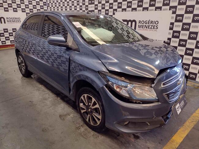 GM - CHEVROLET ONIX HATCH LTZ 1.4 8V FLEXPOWER 5P MEC.
