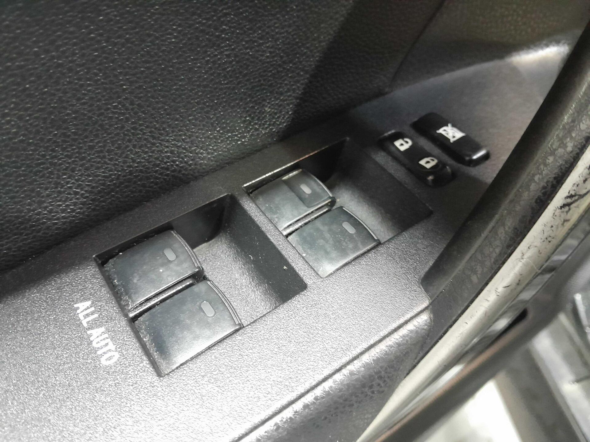 SUCATA DE TOYOTA COROLLA 2015/2016 FLEX — foto 11 de 18