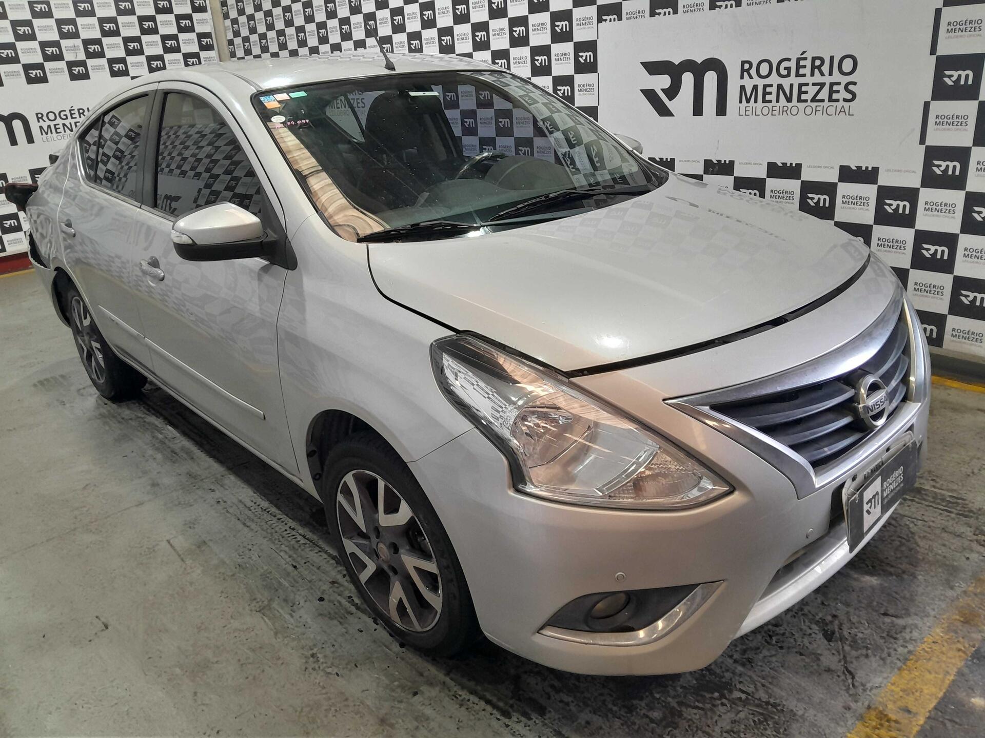 NISSAN/VERSA