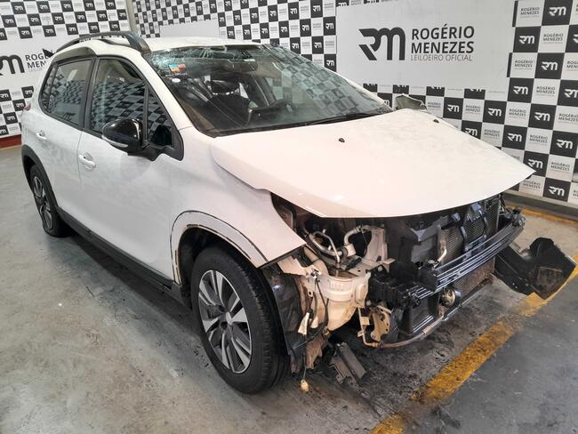 PEUGEOT  - 2008