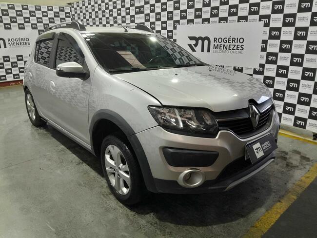 RENAULT/SANDERO