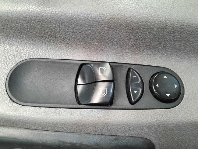 67f65acac1dcc-67f65acb2b757.jpg