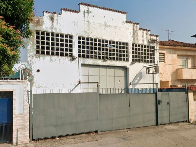 Prédio - Ramos - RJ - Rua Teixeira Ribeiro, nº 246