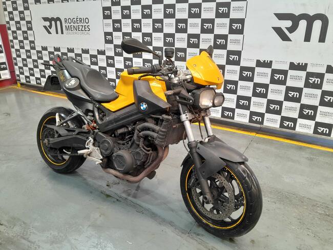 F 800 R GÁS.