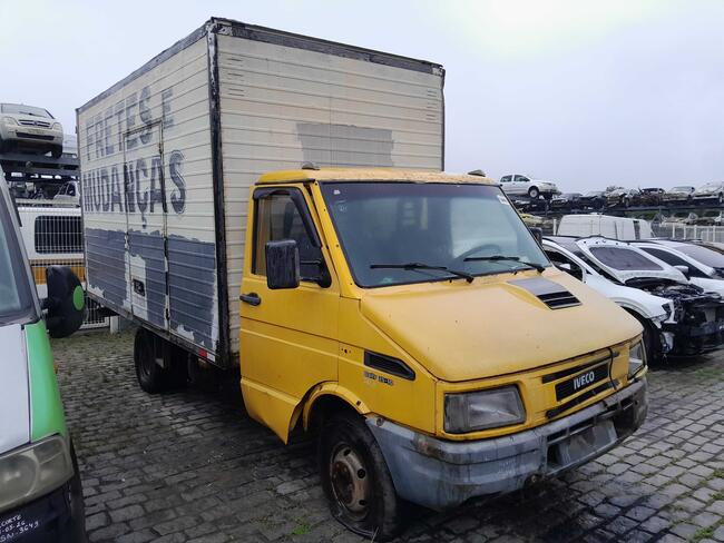 Foto de SUCATA DE CAMINHÃO IVECO FIAT DAILY 3510 C.C1 COM BAÚ 2002/2002 DIESEL