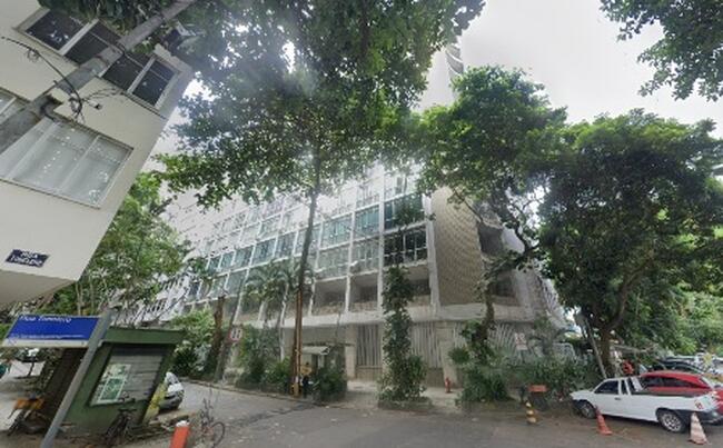 Duplex c/ 365m² e 2 vagas em Copacabana
