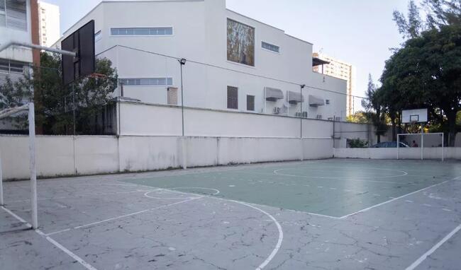 Apto Vazio Com 52m² E Vaga No Barra Sul (ed. Marapendi), localizado em Rio De Janeiro - RJ, bairro Barra da Tijuca