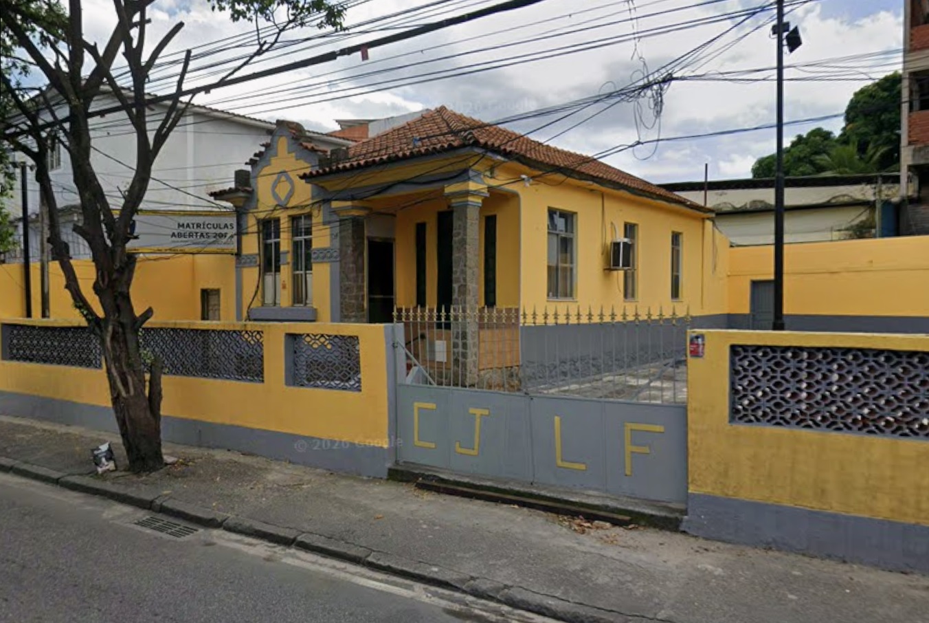 Imagem do imóvel Imóvel Com 209m² De Área Edificada E 360m² De Área De Terreno Em Quintino Bocaiuva