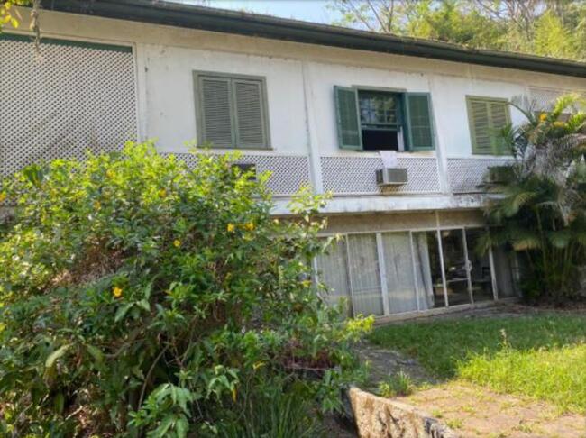 Imóvel Com Área De 36.140m² Em Petrópolis, localizado em Petrópolis - RJ, bairro Centro