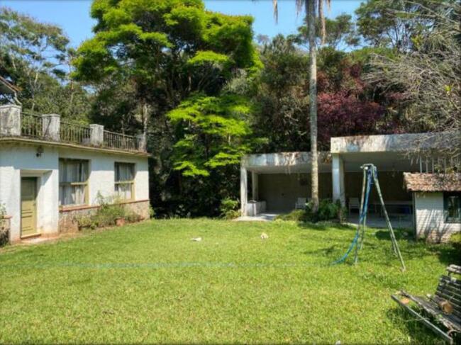 Imóvel Com Área De 36.140m² Em Petrópolis, localizado em Petrópolis - RJ, bairro Centro
