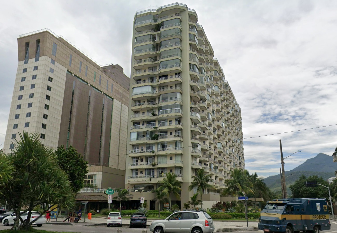 Imagem do imóvel Apartamento Vazio Com 50m² E Vaga No Barra Palace