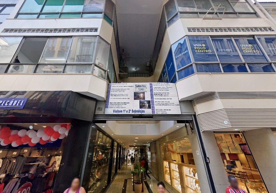 Sala comercial com 28m² no Centro