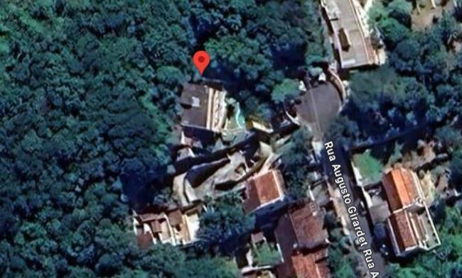 CAEX - Casa com 401m² no Grajaú