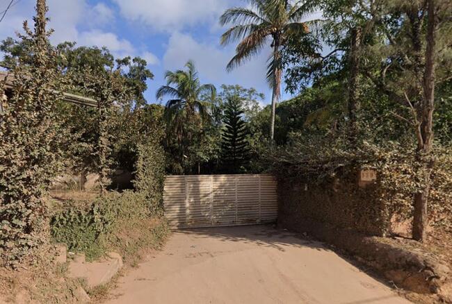 Lote de terreno com área total de 8.250m² na Granja dos Cavaleiros, Macaé