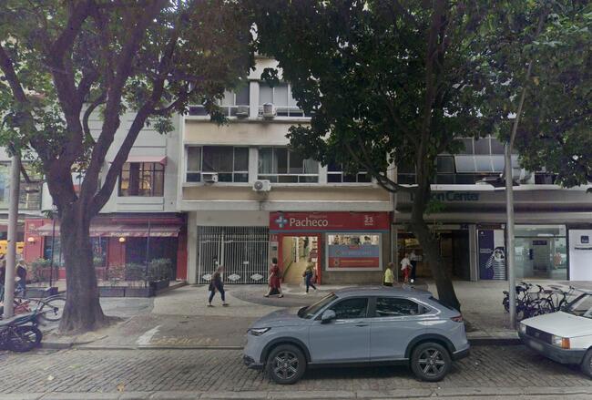 Sala com 33m² em edifício de uso misto no Leblon