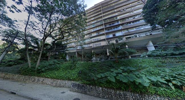 Apto com 373m² e vaga no Parque Guinle/Laranjeiras